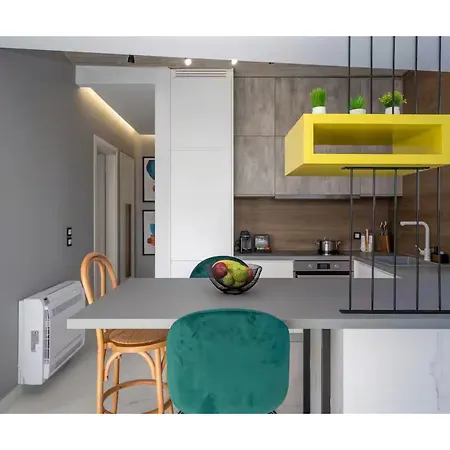 Rooftop Penthouse With Private Pool In Chania * Hriszí Aktí Haniá